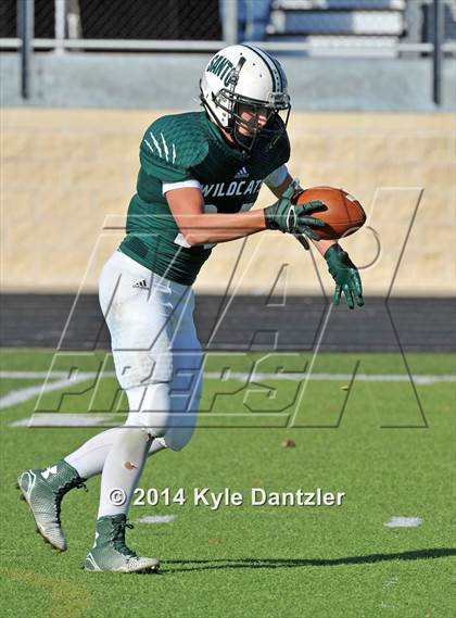 Thumbnail 3 in Hamlin @ Santo (UIL 2A Division 2 Region 2 Semifinal) photogallery.