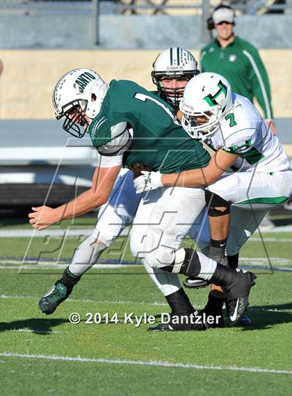 Thumbnail 3 in Hamlin @ Santo (UIL 2A Division 2 Region 2 Semifinal) photogallery.