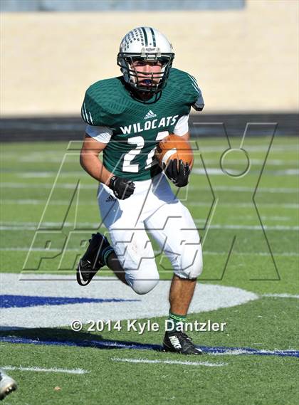 Thumbnail 3 in Hamlin @ Santo (UIL 2A Division 2 Region 2 Semifinal) photogallery.