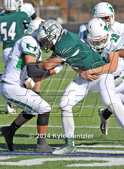 Thumbnail 3 in Hamlin @ Santo (UIL 2A Division 2 Region 2 Semifinal) photogallery.