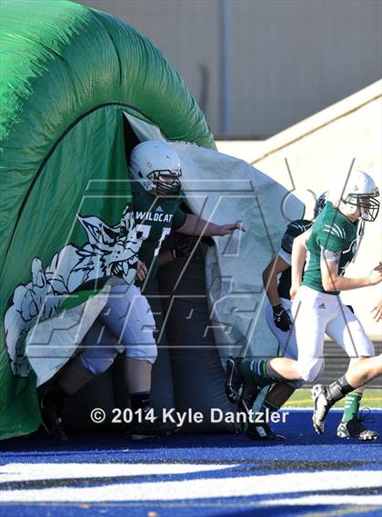Thumbnail 3 in Hamlin @ Santo (UIL 2A Division 2 Region 2 Semifinal) photogallery.
