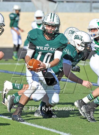 Thumbnail 3 in Hamlin @ Santo (UIL 2A Division 2 Region 2 Semifinal) photogallery.