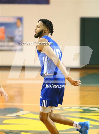 Thumbnail 2 in Northwood Temple Academy vs. Moravian Prep (Hoops and Dreams Showcase Fayetteville, NC) photogallery.