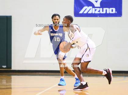 Thumbnail 3 in Northwood Temple Academy vs. Moravian Prep (Hoops and Dreams Showcase Fayetteville, NC) photogallery.