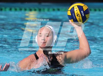 Thumbnail 2 in El Camino vs. La Costa Canyon (San Diego Open) photogallery.