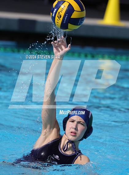 Thumbnail 3 in El Camino vs. La Costa Canyon (San Diego Open) photogallery.