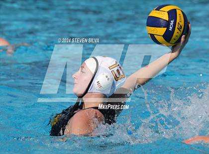 Thumbnail 2 in El Camino vs. La Costa Canyon (San Diego Open) photogallery.