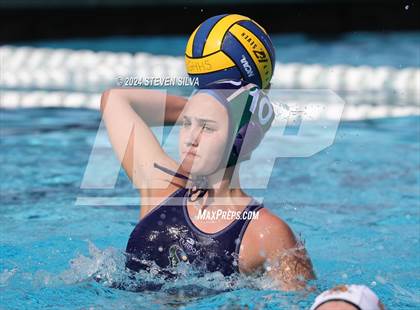Thumbnail 2 in El Camino vs. La Costa Canyon (San Diego Open) photogallery.