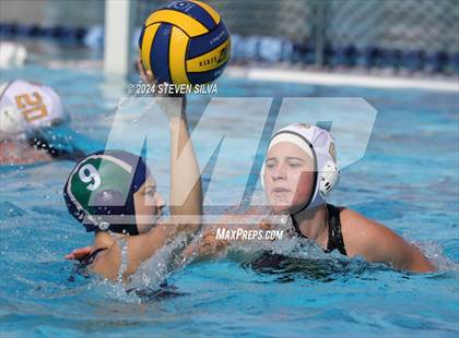 Thumbnail 3 in El Camino vs. La Costa Canyon (San Diego Open) photogallery.