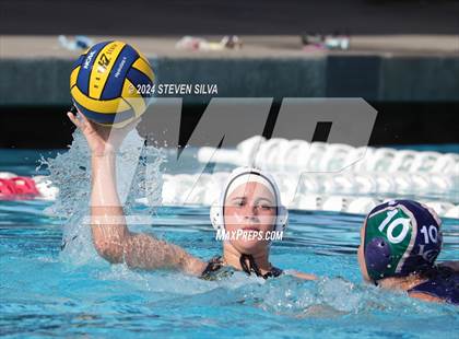 Thumbnail 1 in El Camino vs. La Costa Canyon (San Diego Open) photogallery.