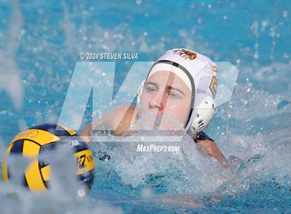 Thumbnail 1 in El Camino vs. La Costa Canyon (San Diego Open) photogallery.