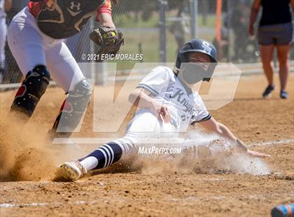 Thumbnail 1 in Mt. Carmel vs San Marcos (Cougar Classic) photogallery.