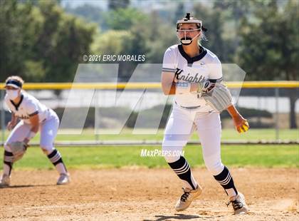 Thumbnail 2 in Mt. Carmel vs San Marcos (Cougar Classic) photogallery.