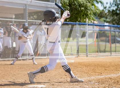 Thumbnail 1 in Mt. Carmel vs San Marcos (Cougar Classic) photogallery.