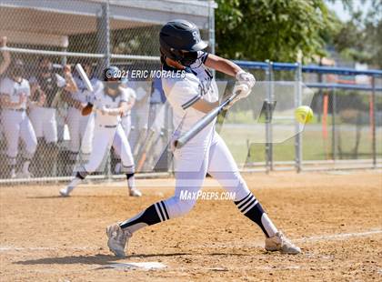 Thumbnail 3 in Mt. Carmel vs San Marcos (Cougar Classic) photogallery.