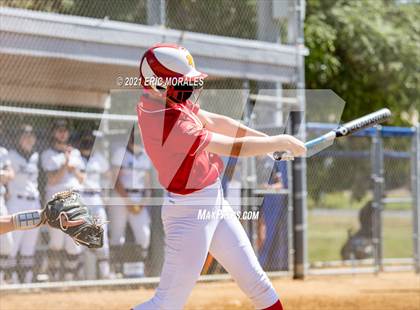 Thumbnail 2 in Mt. Carmel vs San Marcos (Cougar Classic) photogallery.