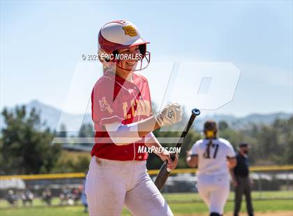 Thumbnail 3 in Mt. Carmel vs San Marcos (Cougar Classic) photogallery.