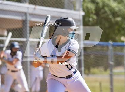 Thumbnail 1 in Mt. Carmel vs San Marcos (Cougar Classic) photogallery.