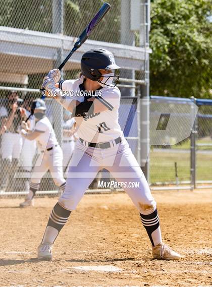 Thumbnail 3 in Mt. Carmel vs San Marcos (Cougar Classic) photogallery.