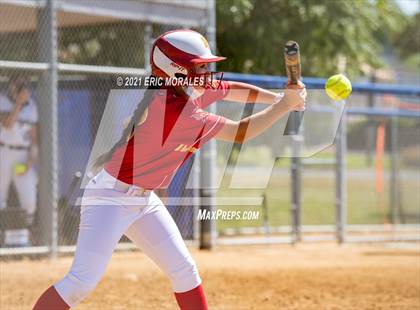 Thumbnail 3 in Mt. Carmel vs San Marcos (Cougar Classic) photogallery.