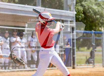 Thumbnail 3 in Mt. Carmel vs San Marcos (Cougar Classic) photogallery.