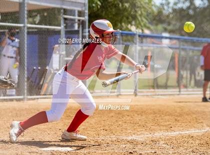 Thumbnail 3 in Mt. Carmel vs San Marcos (Cougar Classic) photogallery.