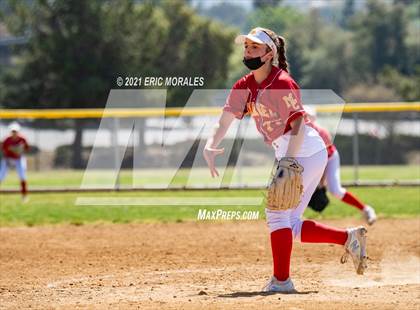 Thumbnail 2 in Mt. Carmel vs San Marcos (Cougar Classic) photogallery.