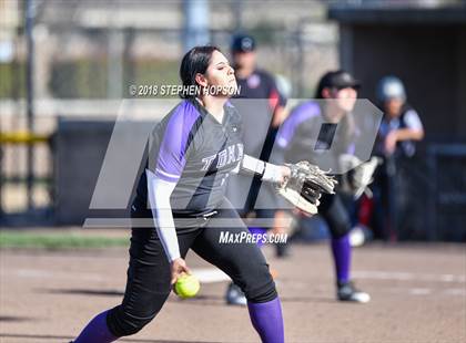 Thumbnail 3 in Lincoln @ Tokay photogallery.