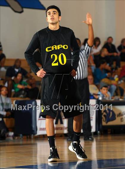 Thumbnail 2 in Capistrano Valley vs. Crenshaw (MaxPreps Holiday Classic) photogallery.