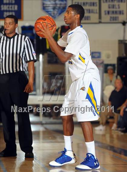 Thumbnail 1 in Capistrano Valley vs. Crenshaw (MaxPreps Holiday Classic) photogallery.