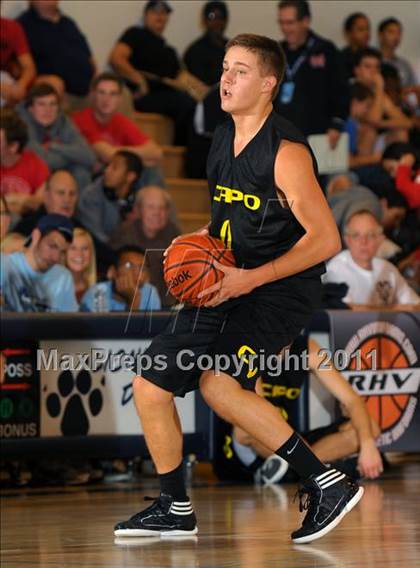 Thumbnail 1 in Capistrano Valley vs. Crenshaw (MaxPreps Holiday Classic) photogallery.
