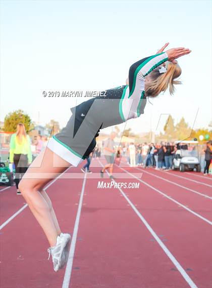 Thumbnail 3 in Royal @ Thousand Oaks photogallery.