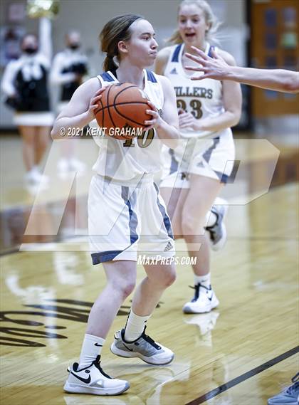 Thumbnail 1 in Franklin Central @ Noblesville photogallery.