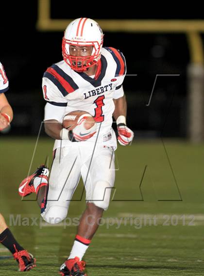 Thumbnail 2 in Liberty @ Crespi photogallery.