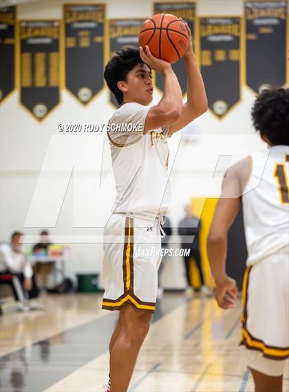 Thumbnail 1 in Francis Parker vs. Christian (Battle of the Bay) photogallery.