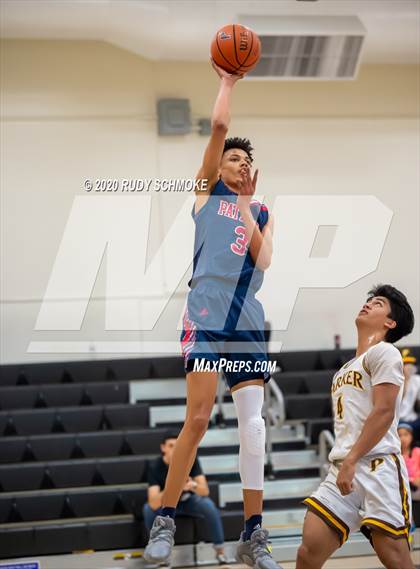 Thumbnail 1 in Francis Parker vs. Christian (Battle of the Bay) photogallery.