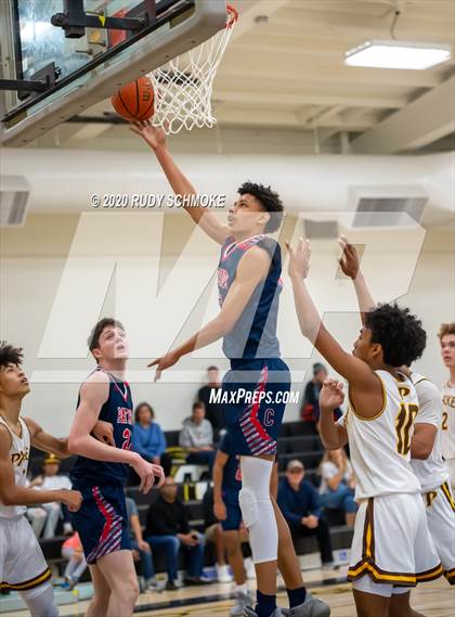 Thumbnail 2 in Francis Parker vs. Christian (Battle of the Bay) photogallery.