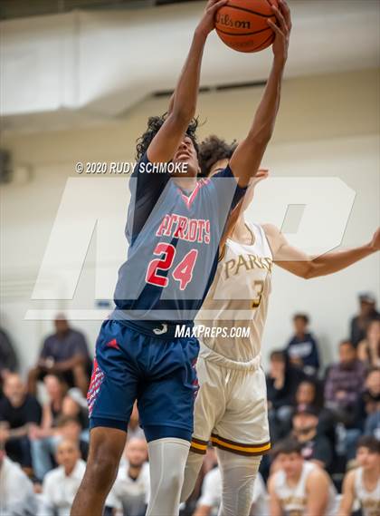 Thumbnail 2 in Francis Parker vs. Christian (Battle of the Bay) photogallery.