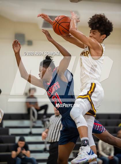 Thumbnail 1 in Francis Parker vs. Christian (Battle of the Bay) photogallery.