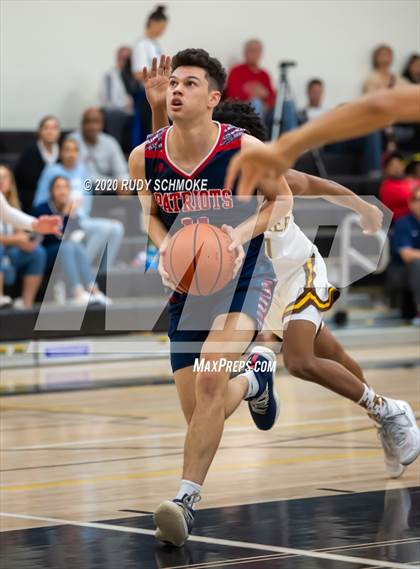 Thumbnail 2 in Francis Parker vs. Christian (Battle of the Bay) photogallery.