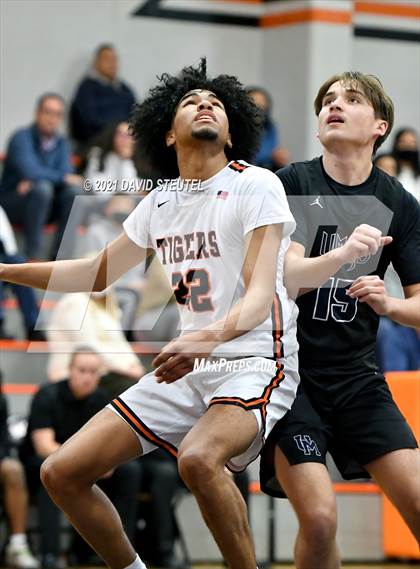 Thumbnail 3 in Union Mine vs. Roseville (Tiger Classic) photogallery.