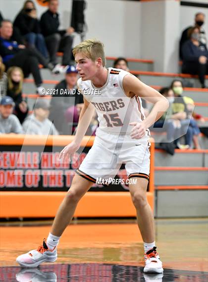 Thumbnail 2 in Union Mine vs. Roseville (Tiger Classic) photogallery.