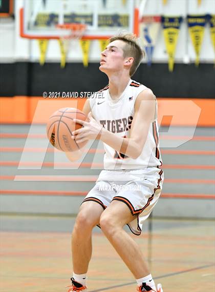 Thumbnail 1 in Union Mine vs. Roseville (Tiger Classic) photogallery.