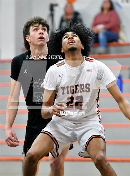 Thumbnail 3 in Union Mine vs. Roseville (Tiger Classic) photogallery.