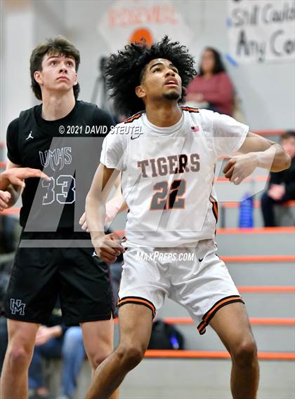 Thumbnail 3 in Union Mine vs. Roseville (Tiger Classic) photogallery.