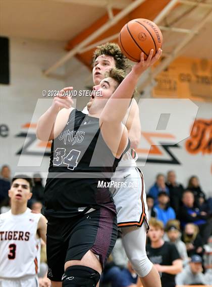 Thumbnail 2 in Union Mine vs. Roseville (Tiger Classic) photogallery.