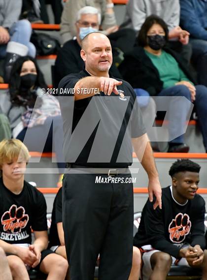Thumbnail 2 in Union Mine vs. Roseville (Tiger Classic) photogallery.