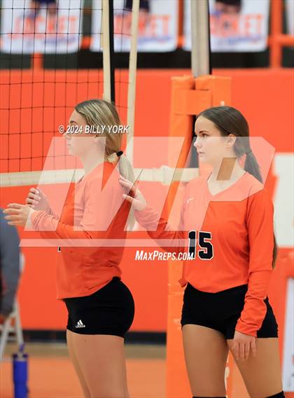 Thumbnail 3 in Grand Saline vs Mineola photogallery.