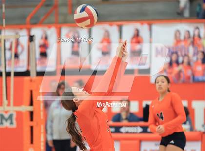 Thumbnail 3 in Grand Saline vs Mineola photogallery.