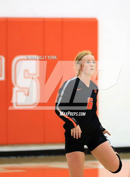 Thumbnail 3 in Grand Saline vs Mineola photogallery.